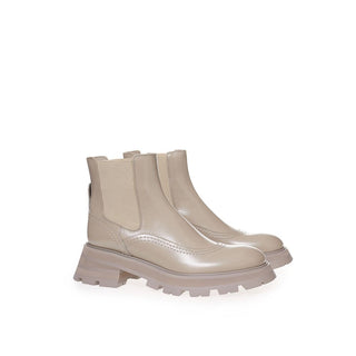 Alexander McQueen Chic Gray Leather Boots for Elegant Steps - Ginchy