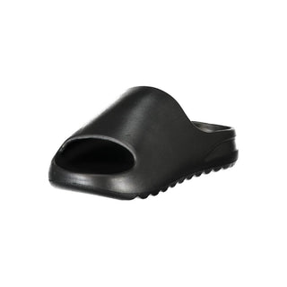 Norway 1963 Black Polyurethane Women's Slipper