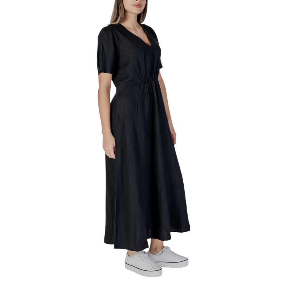 B.Young Black Linen Long - Ginchy