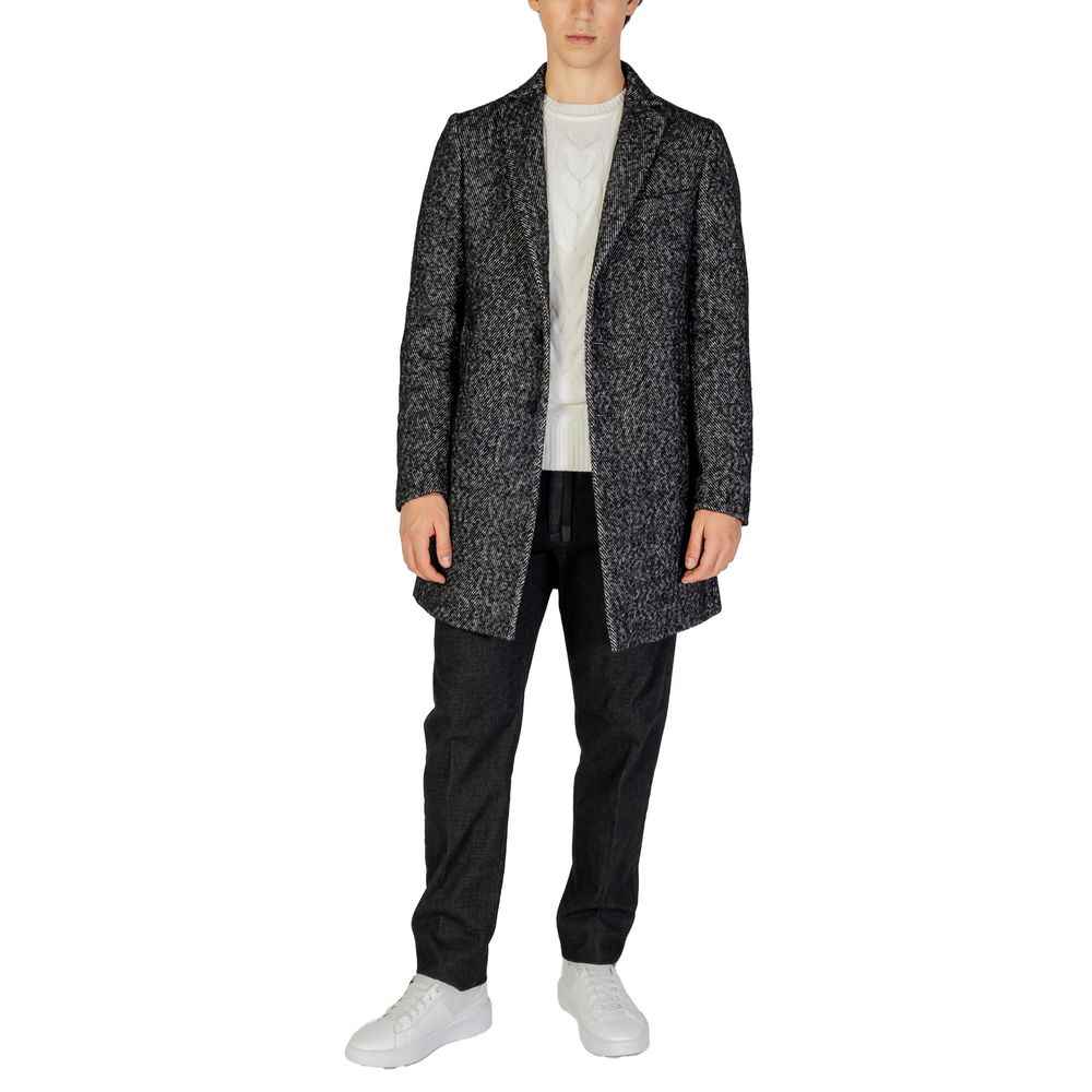 Hamaki-Ho Black Polyester Coat