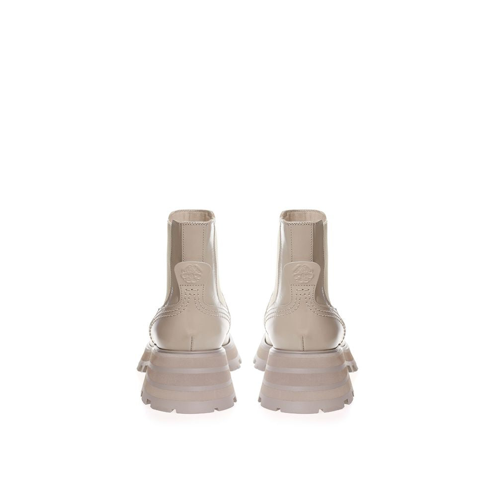 Alexander McQueen Chic Gray Leather Boots for Elegant Steps - Ginchy