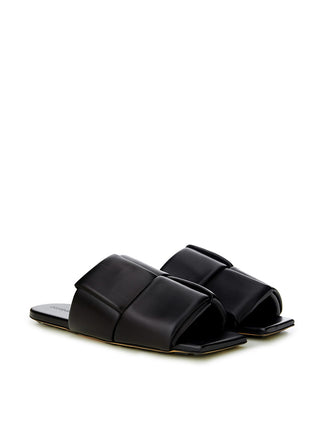 Bottega Veneta Elegant Black Leather Sandals - Ginchy