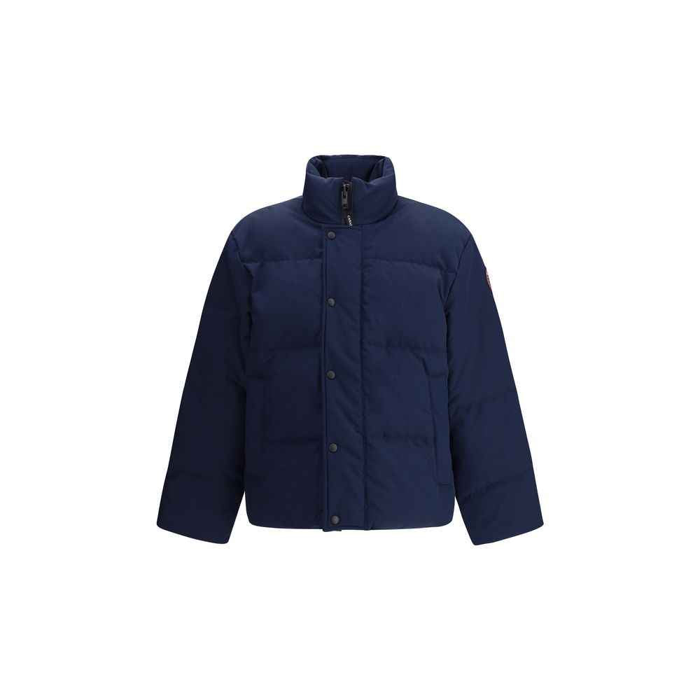 Canada Goose Bayview's Parka with zipper and button closure