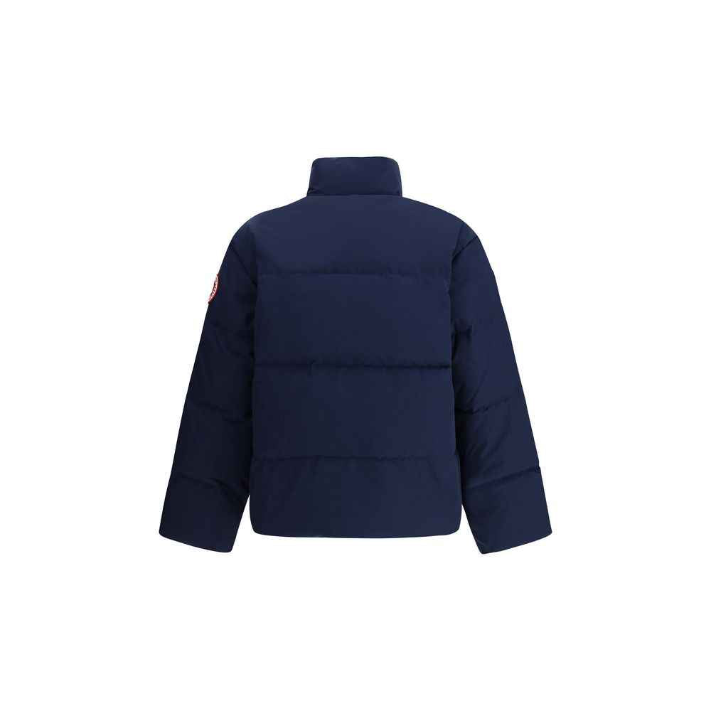 Canada Goose Bayview's Parka with zipper and button closure